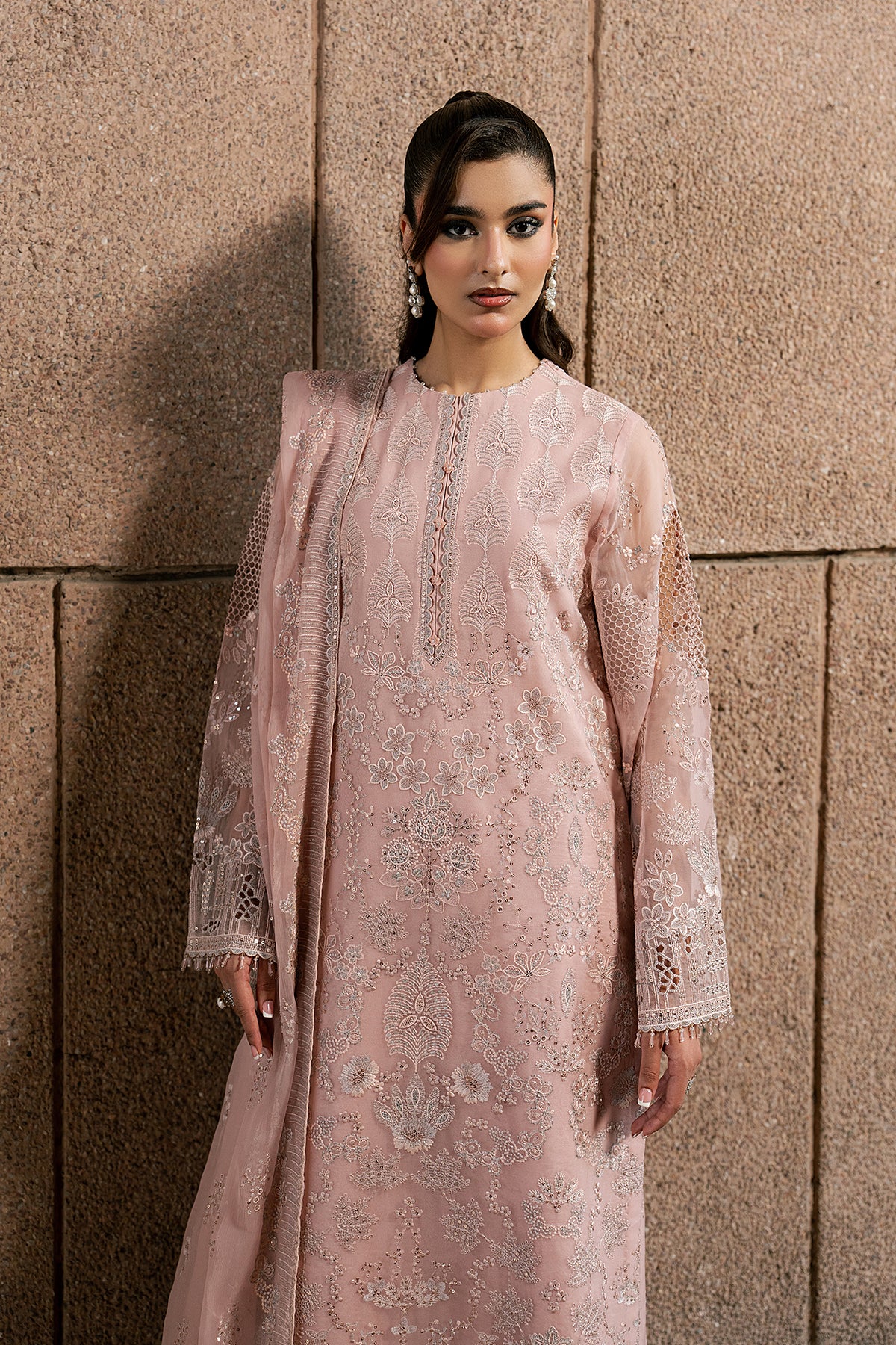Pink Blossom chiffon dupatta and organza sleeves border detail — Lavish Premium Lazawal festive wear